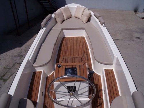 Lamberti River Boat 700
